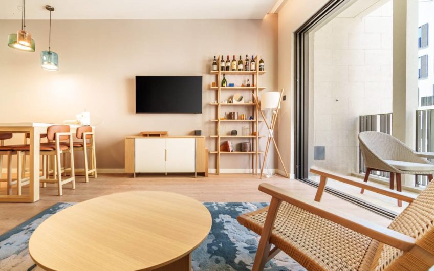 Furnished one-bedroom apartment in the prestigious Boka Place complex
