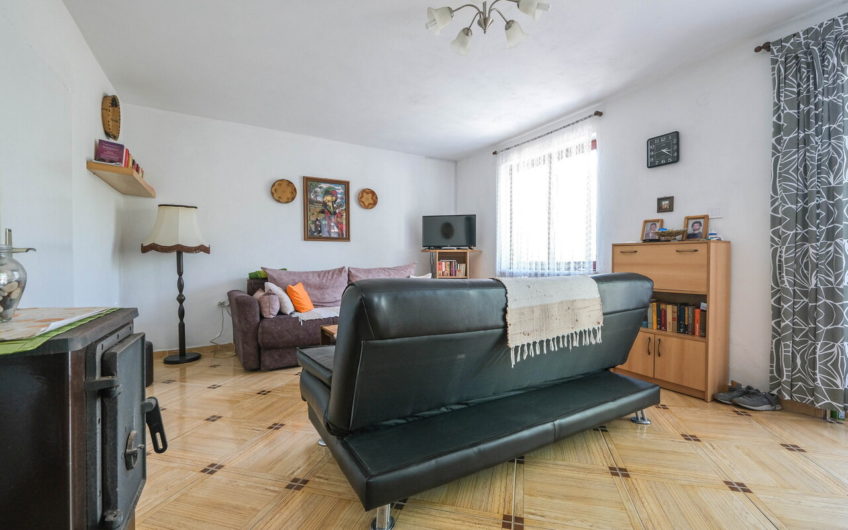 House with a garden in Luštica – 250 meters from the sea