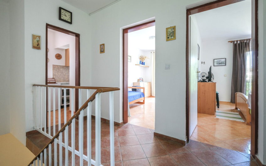 House with a garden in Luštica – 250 meters from the sea