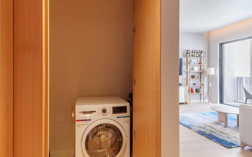 Furnished one-bedroom apartment in the prestigious Boka Place complex