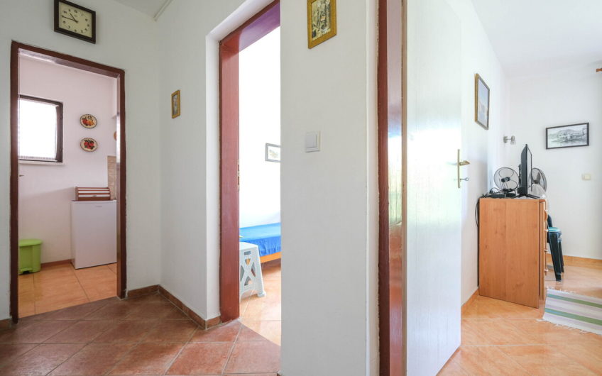 House with a garden in Luštica – 250 meters from the sea