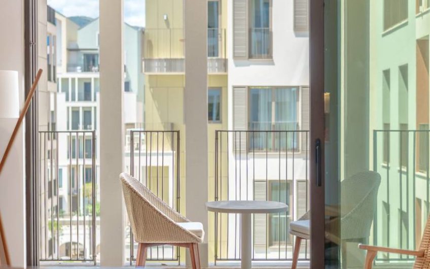Furnished one-bedroom apartment in the prestigious Boka Place complex