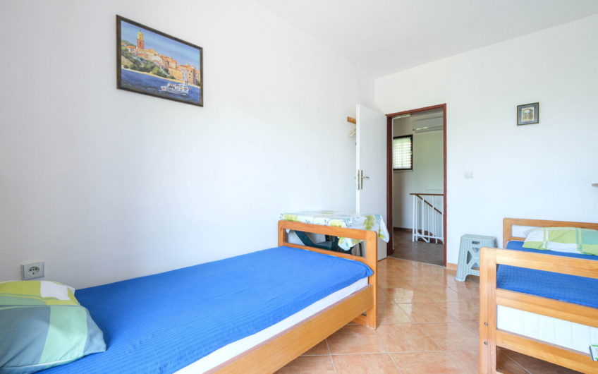 House with a garden in Luštica – 250 meters from the sea