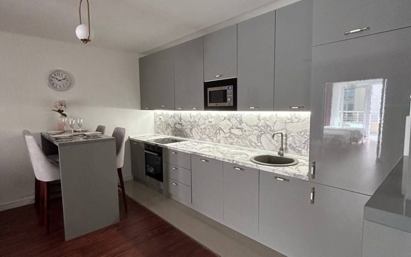 Petrovac – three-bedroom apartment – no property purchase tax