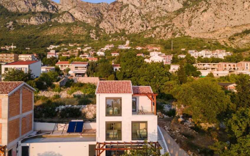 Budva Blizikuce – villa with pool and sea view