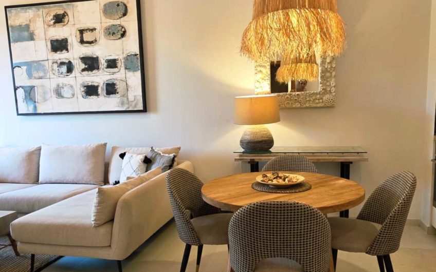 Luxury apartment in a complex with a pool – Pržno