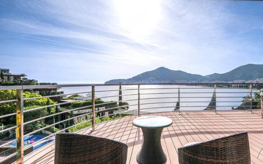 Dukley Gardens 2 Bedrooms — Seafront — Panoramic View