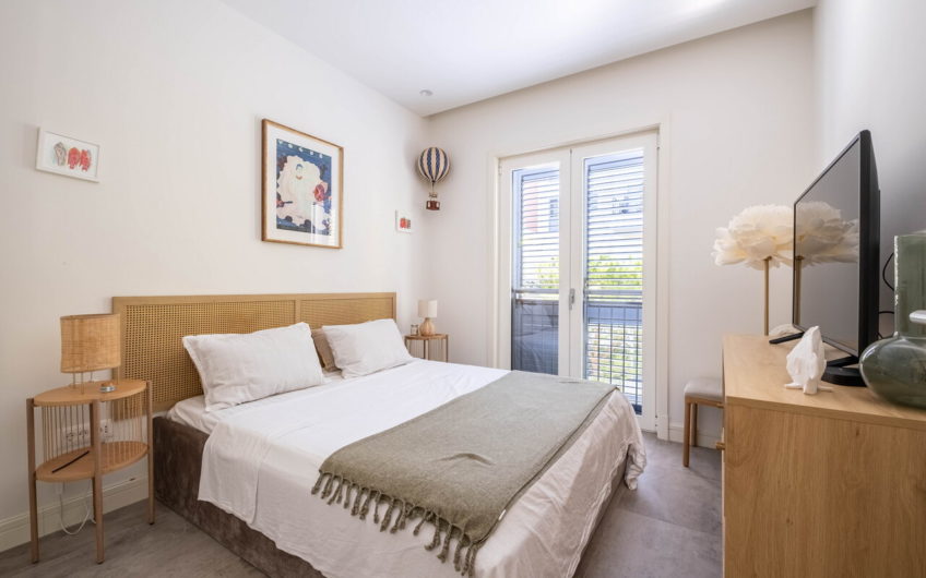 Stylish one-bedroom apartment in the prestigious Centrale complex, Lustica Bay