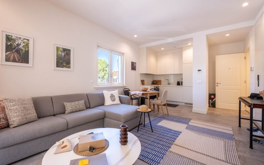 Stylish one-bedroom apartment in the prestigious Centrale complex, Lustica Bay