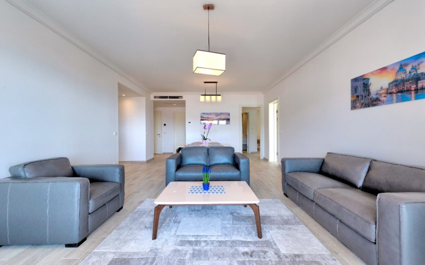 Exclusive 2-Bedroom Apartment – Lustica Bay