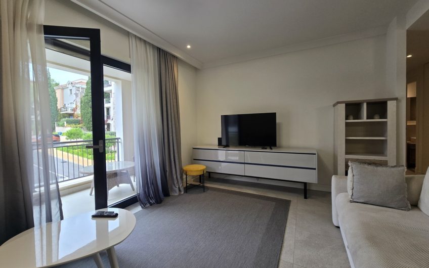 Lustica Centrale – 2-bedroom apartment for sale
