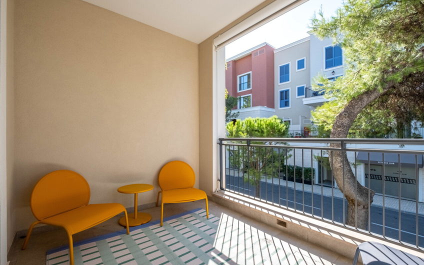 Stylish one-bedroom apartment in the prestigious Centrale complex, Lustica Bay