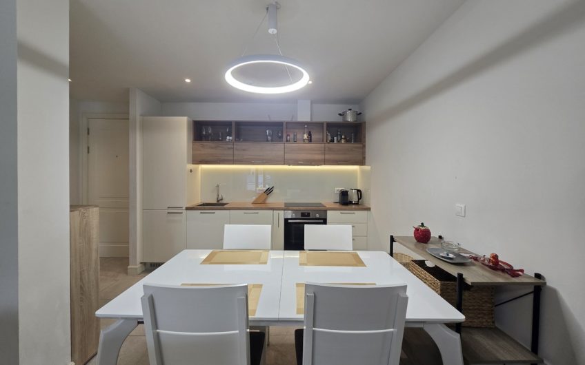Lustica Centrale – 2-bedroom apartment for sale