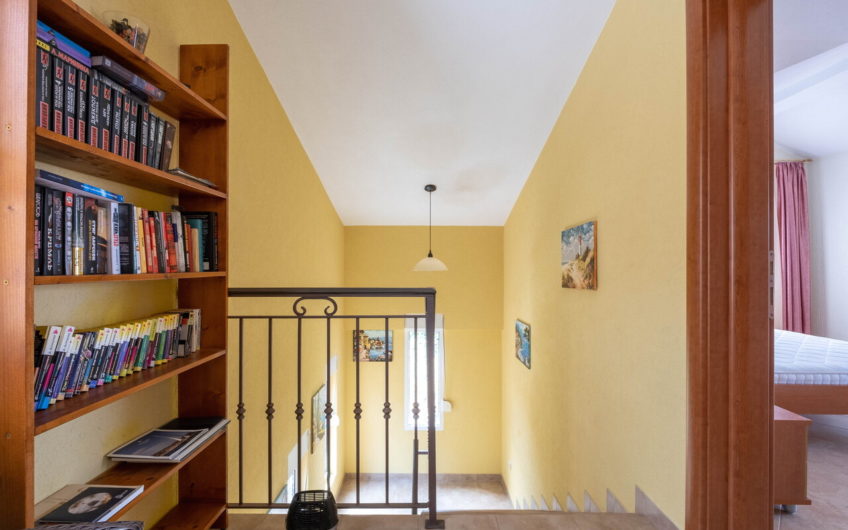 Cozy house by the sea in Luštica – 20 minutes from Tivat