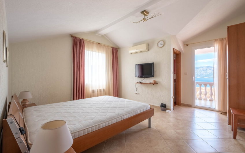 Cozy house by the sea in Luštica – 20 minutes from Tivat