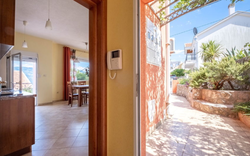 Cozy house by the sea in Luštica – 20 minutes from Tivat