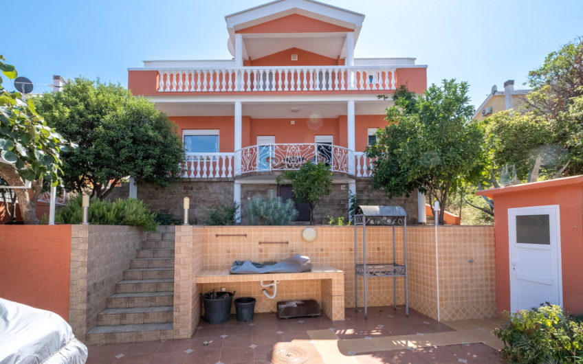 Cozy house by the sea in Luštica – 20 minutes from Tivat