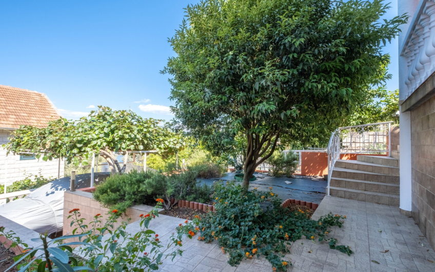 Cozy house by the sea in Luštica – 20 minutes from Tivat