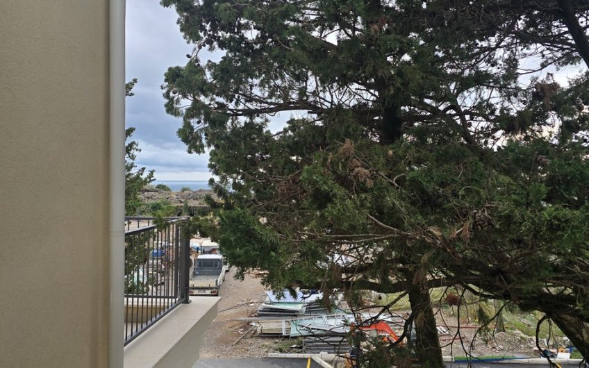 Lustica Centrale — New one-bedroom apartment in a block with a pool — €425,000