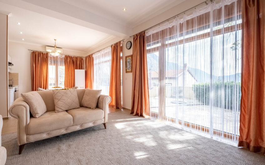 2-bedroom apartment in a private complex by the sea – Orahovac