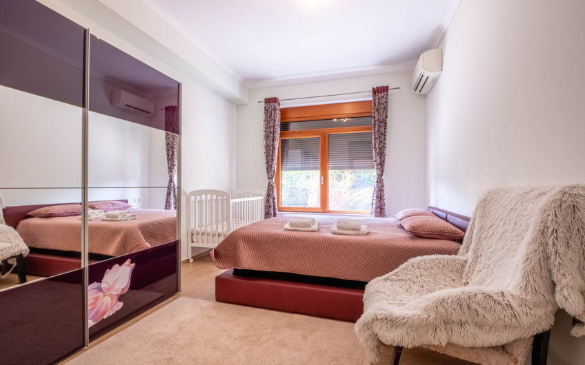 2-bedroom apartment in a private complex by the sea – Orahovac