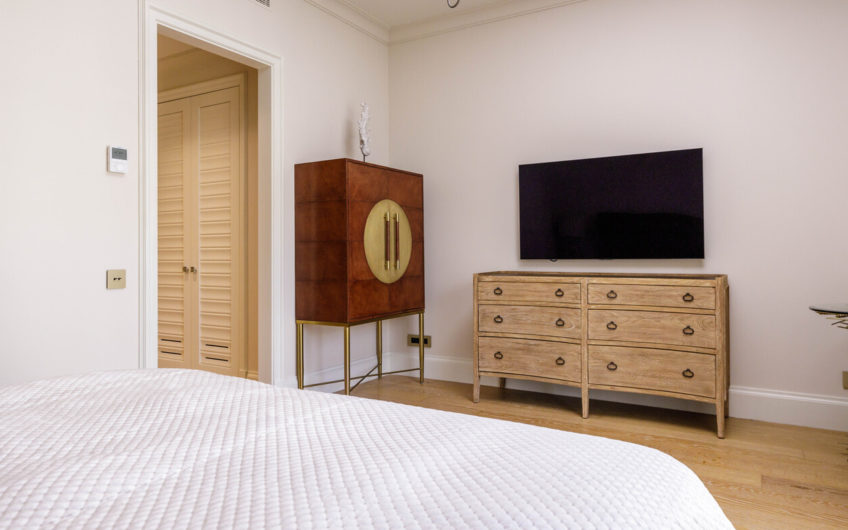 Porto Montenegro – Designer Apartment 140 sq m in Ozana Residence
