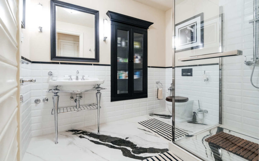 Porto Montenegro – Designer Apartment 140 sq m in Ozana Residence