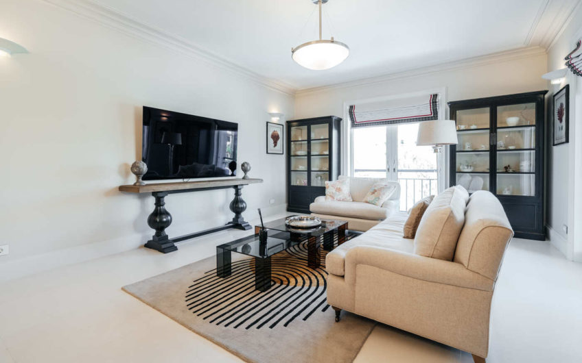Porto Montenegro – Designer Apartment 140 sq m in Ozana Residence