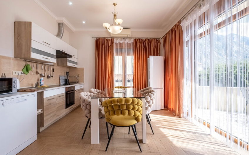 2-bedroom apartment in a private complex by the sea – Orahovac