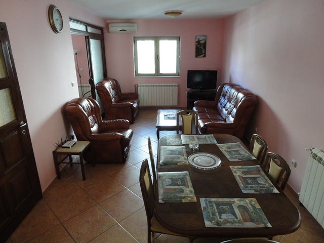 A three-story house in Becici is for sale – 7 apartments.