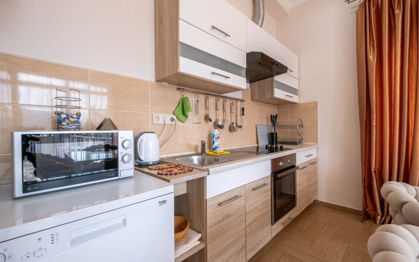 2-bedroom apartment in a private complex by the sea – Orahovac