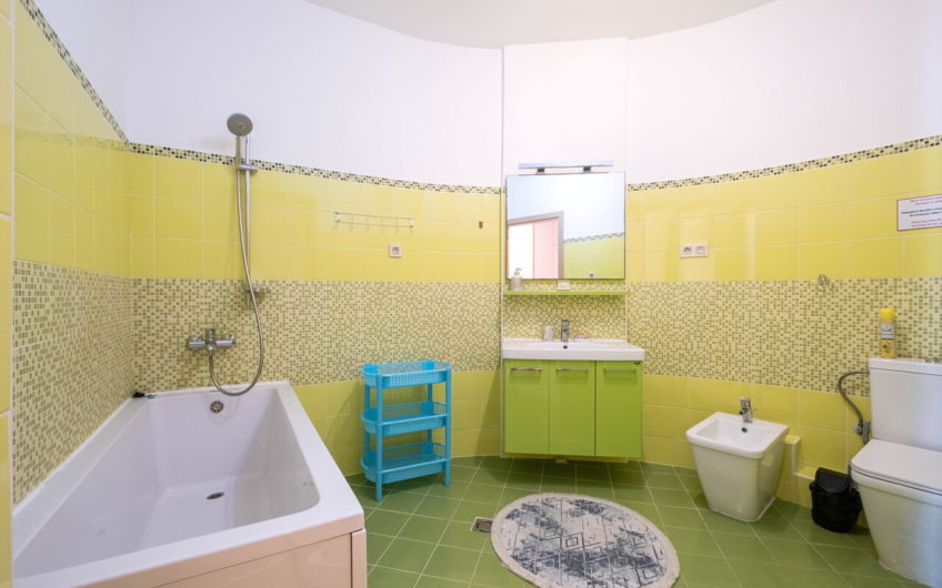 2-bedroom apartment in a private complex by the sea – Orahovac