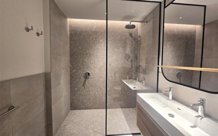 Studio apartment at the SIRO Hotel – Boka Place – Porto Montenegro