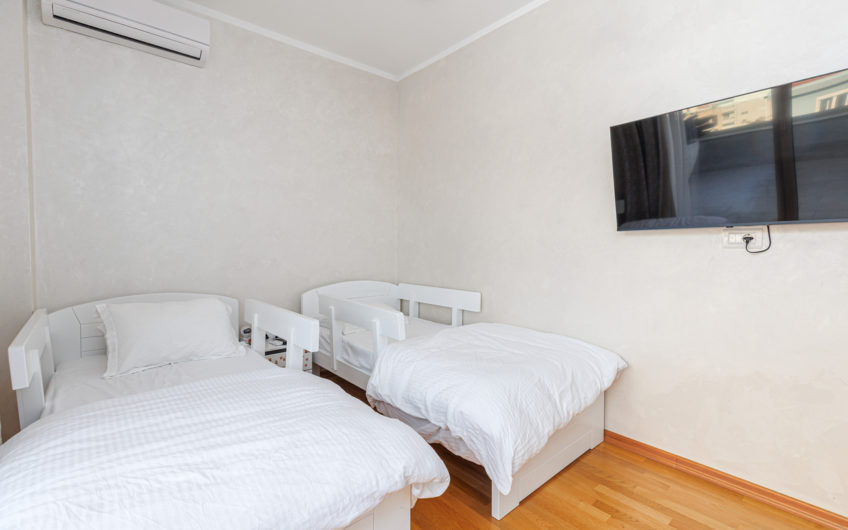 Luxury Penthouse with Roof Terrace and Garage Space – Becici