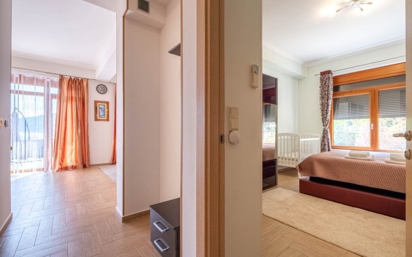 2-bedroom apartment in a private complex by the sea – Orahovac