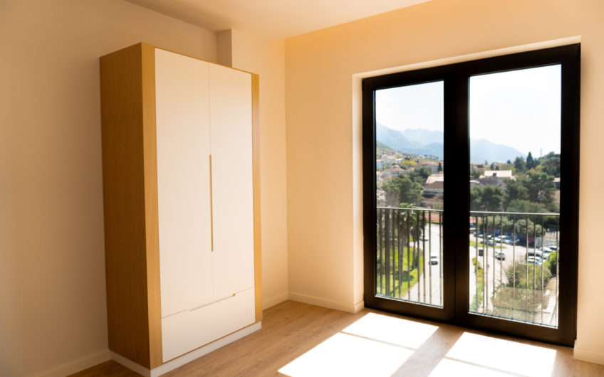 Two-bedroom apartment in the Boka Place complex, Porto Montenegro — 88.8 sq m