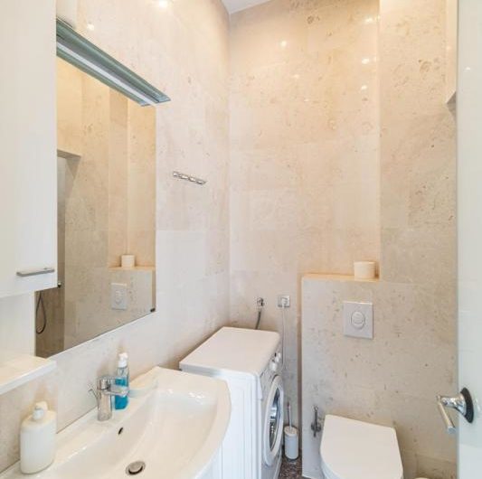 Luxury mini-hotel in Boka Kotorska – second row to the sea