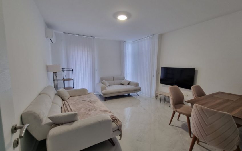 Luxury 2-bedroom apartment in Budva – Rozino