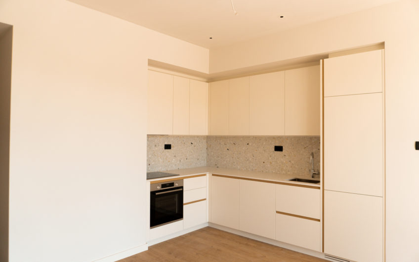 Two-bedroom apartment in the Boka Place complex, Porto Montenegro — 88.8 sq m
