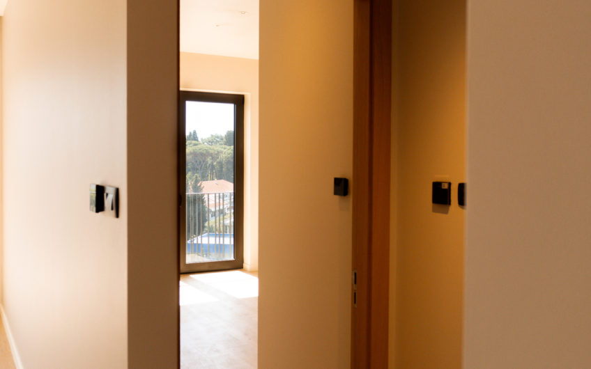 Two-bedroom apartment in the Boka Place complex, Porto Montenegro — 88.8 sq m