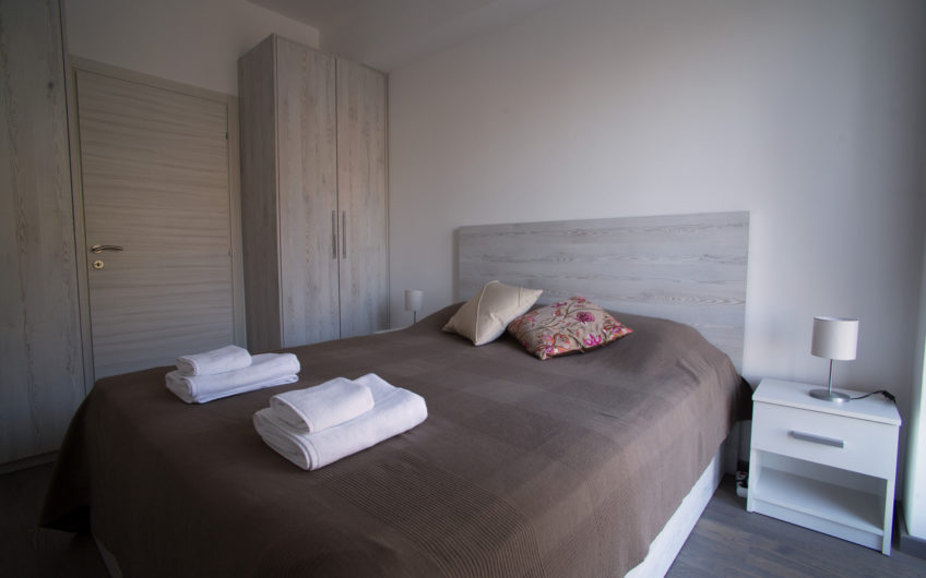 Two-bedroom apartment in a building with a pool – Tivat, Mažina – 73 m2