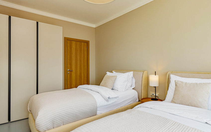 Three-bedroom apartment for sale in Dobrota