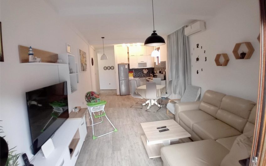2-bedroom apartment in Dobrota – 25 meters from the sea