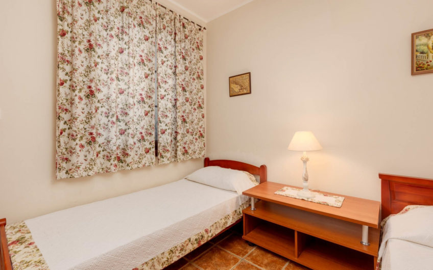 The only two-bedroom apartment in a complex with pool in Kostanjica