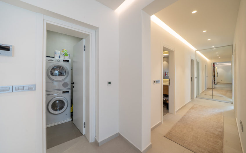 Designer 2-bedroom apartment in Tivat – close to the center