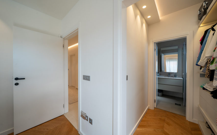 Designer 2-bedroom apartment in Tivat – close to the center