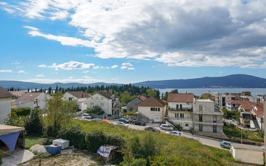 Designer 2-bedroom apartment in Tivat – close to the center