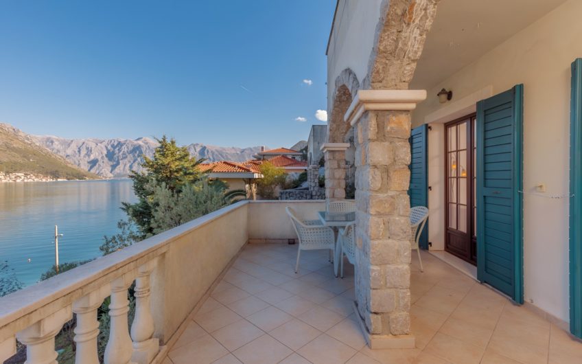 The only two-bedroom apartment in a complex with pool in Kostanjica