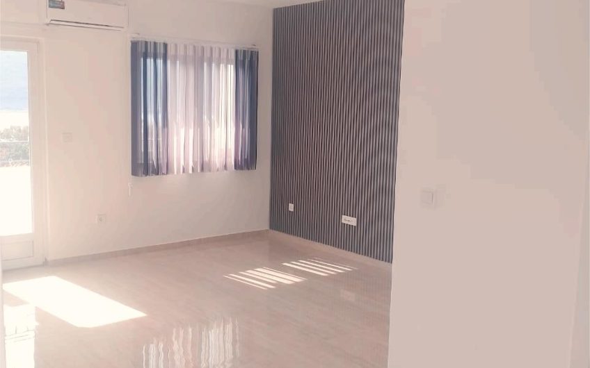 Kumbor – one-bedroom apartment with sea views and a parking space