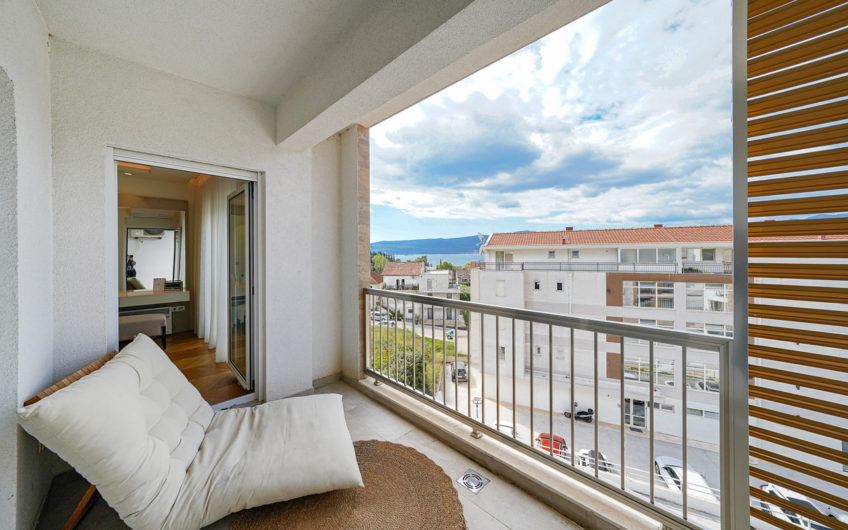 Designer 2-bedroom apartment in Tivat – close to the center